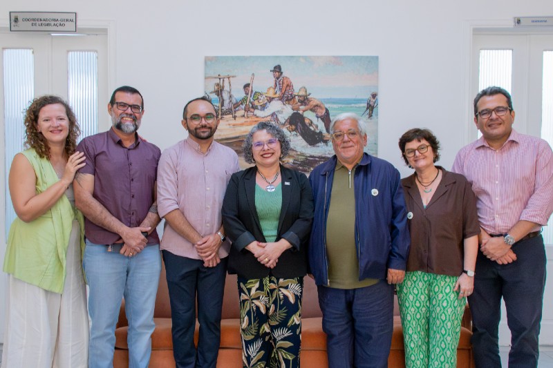Da esquerda para a direita: Ana Rita Fonteles, Luiz F&aacute;bio Paiva, Gilberto Ivan, Diana Azevedo, Lu&iacute;s de Andrade, K&ecirc;nia Rios e Rodrigo R&ecirc;go